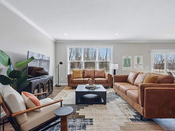 3rd image of 3815 Orchard Dr
