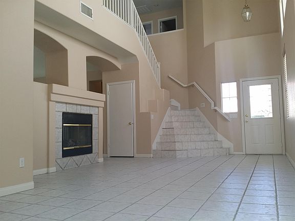 4th image of 3552 White Mountain St