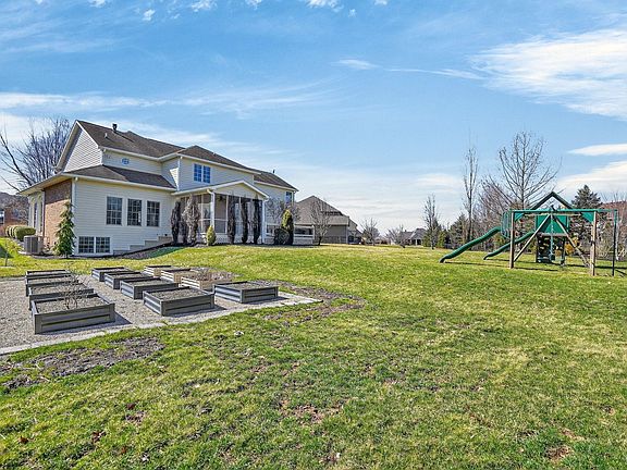 4th image of 5163 Orchid Dr