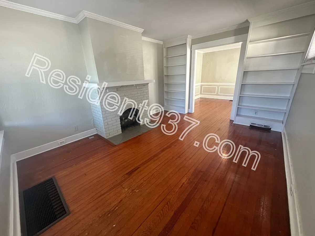 Building Photo - 1770 Suman Ave