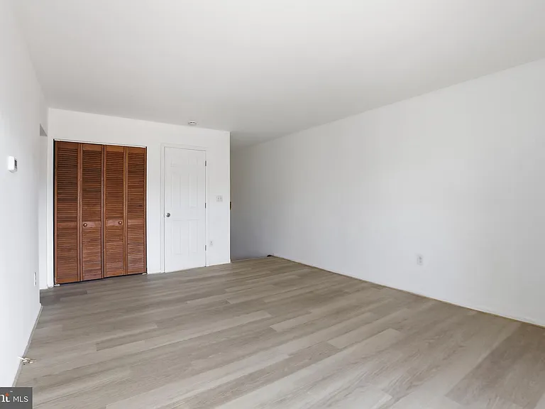 1242 Liberte Ct — Photo 7