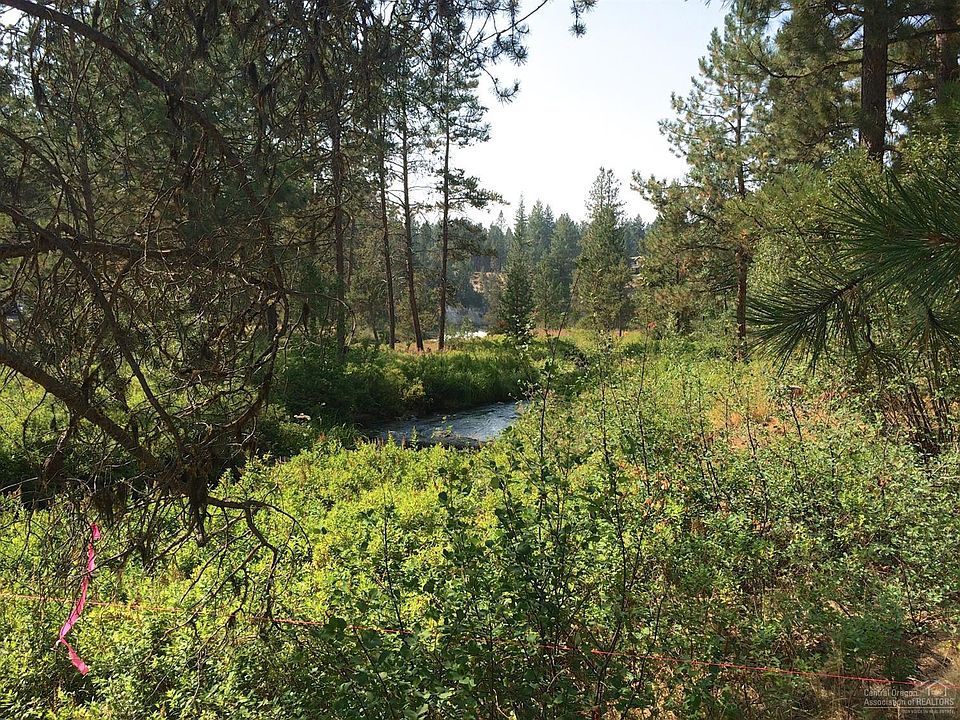 2nd image of 53519 Kokanee Way