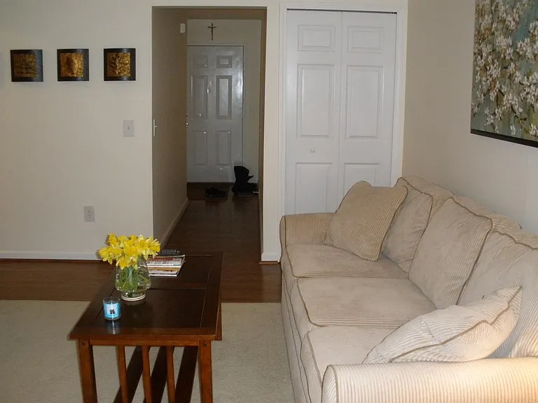 33561 Pondview Cir — Photo 2