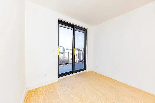 Bedroom, photo 5