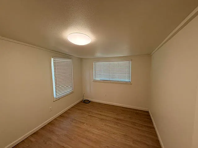 276 Woodland Dr — Photo 6