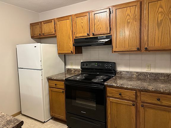 3rd image of 412 W Fillmore St #412