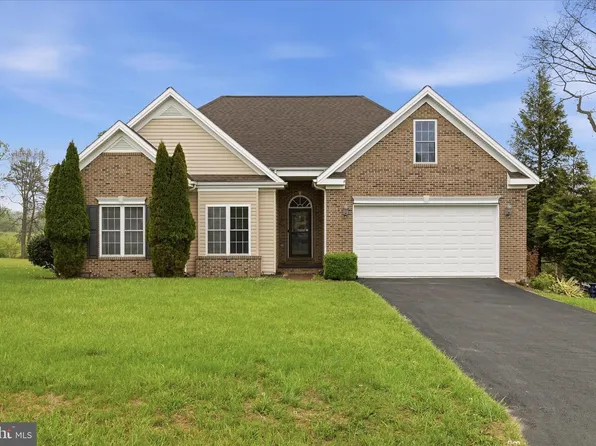 101 Putter Pl, Cross Junction, VA 22625