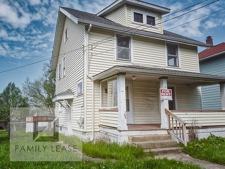 1100 Sherman Ave — Photo 3