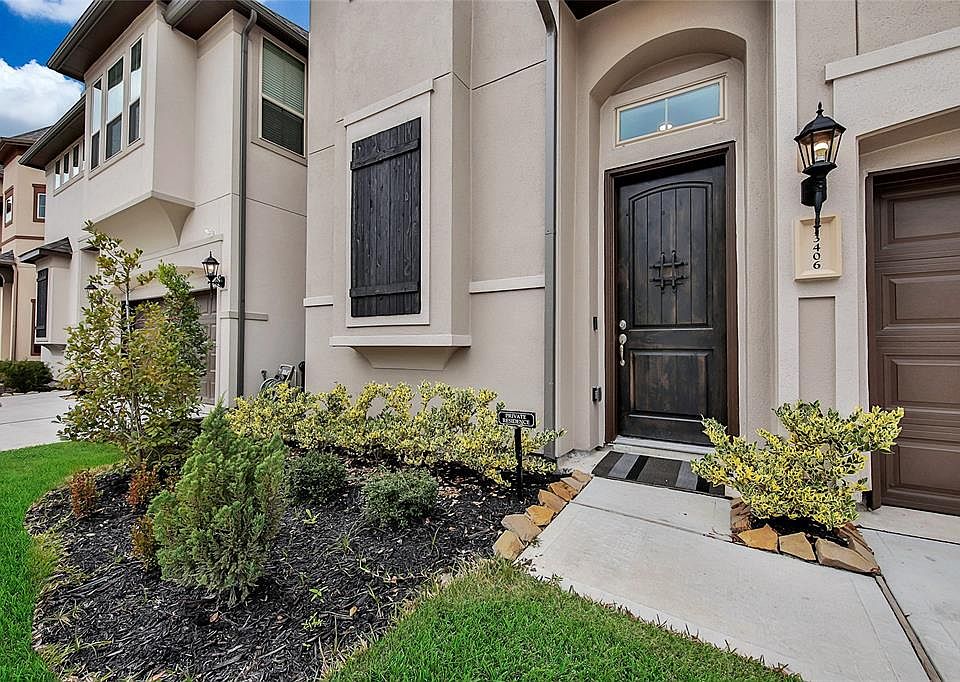 1st image of 13406 Stoneleigh Terrace Dr
