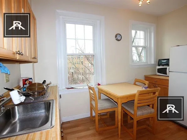 166 Strathmore Rd #21, Brighton, MA 02135