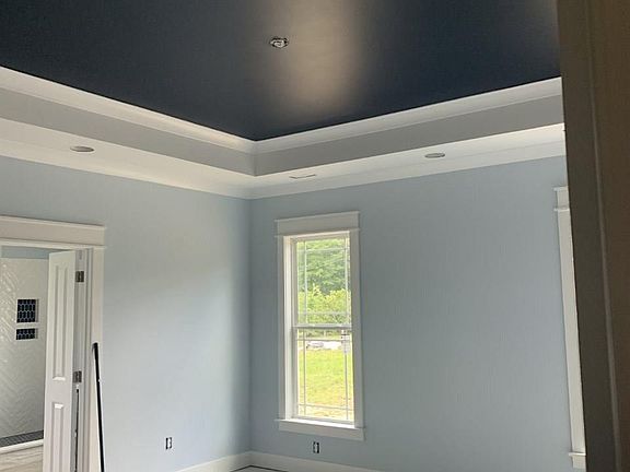 3rd image of 110 Kalber Dr