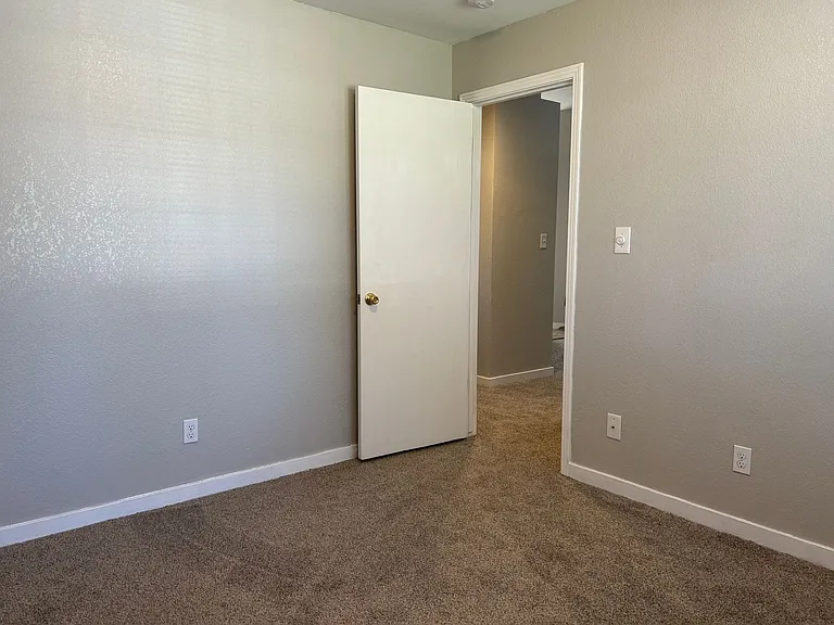 4436 N Wheeler Ave — Photo 12
