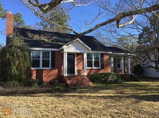 289 S College St, Metter, GA 30439