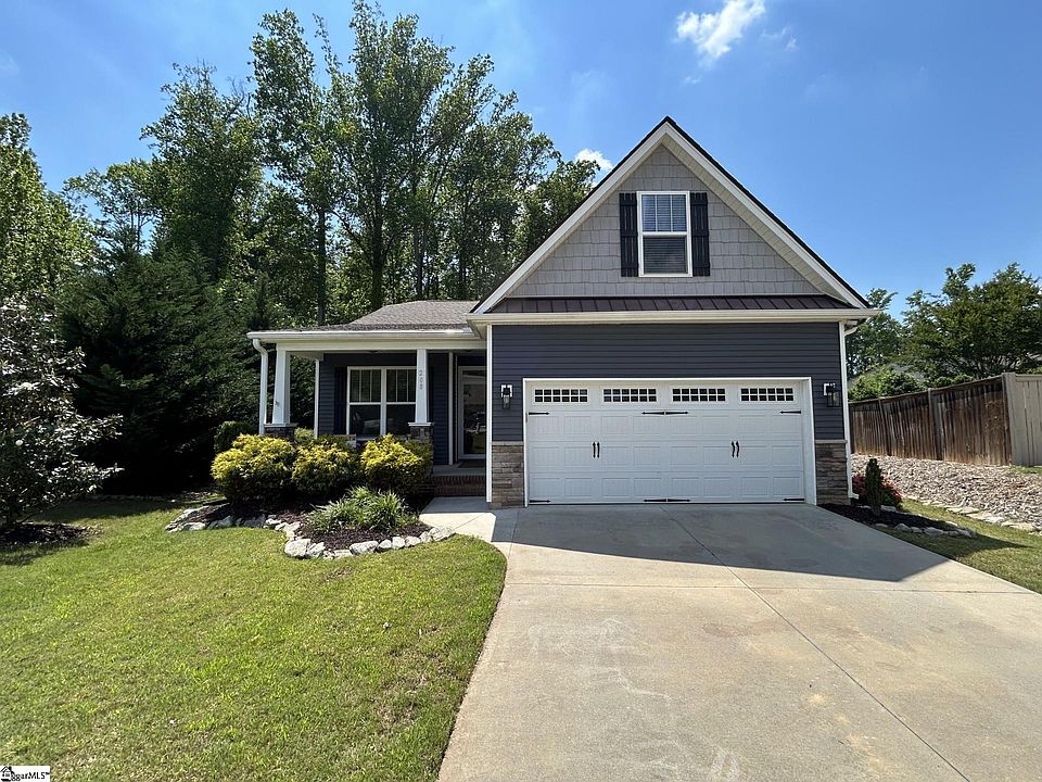 1st image of 208 Mountain Slope Ct