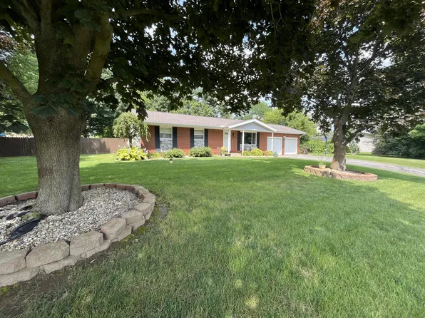 5941 Diane Dr, Berrien Springs, MI 49103