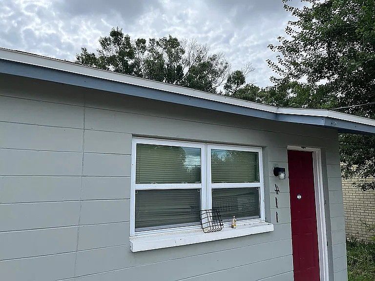 1st image of 409 E Shell Point Rd #409