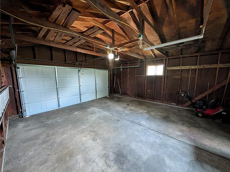 230 Diamond St — Photo 29