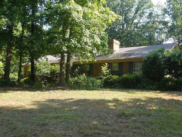 1st image of 339 McDuffie Dr