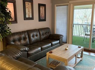 78 Jonathan Dr #1H, Lake Ozark, MO 65049