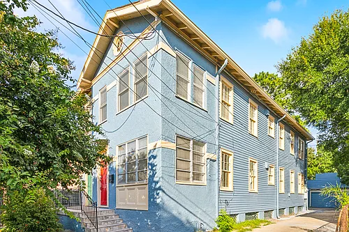 2211 Broadway St Photo 1