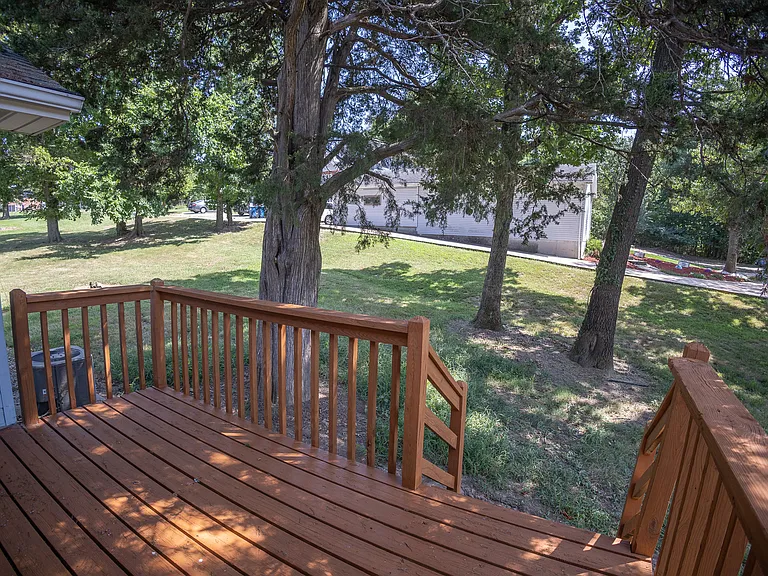 305 Tanner Bridge Ct #B — Photo 30