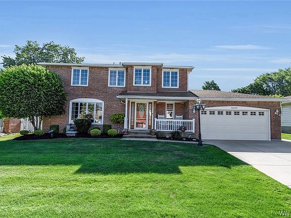 2nd image of 31 Carmelite Dr
