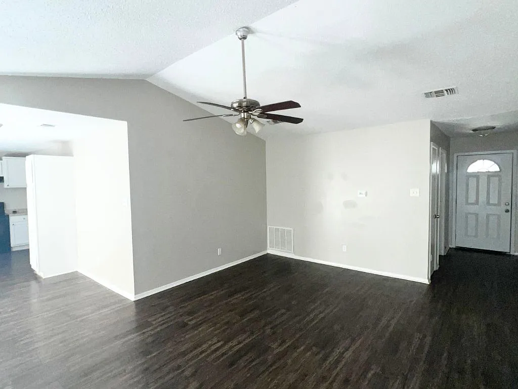 917 Nicole Dr North Little Rock AR 72118 — Photo 2