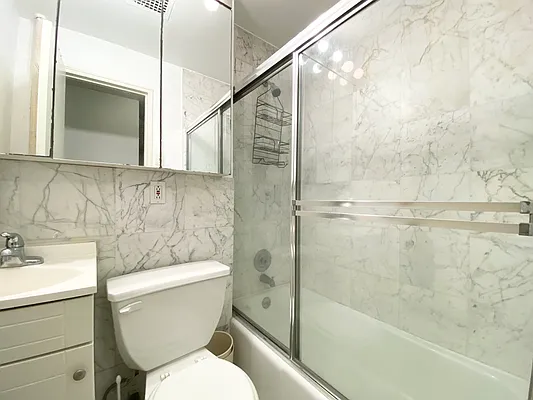 Rented by Compass | media 9