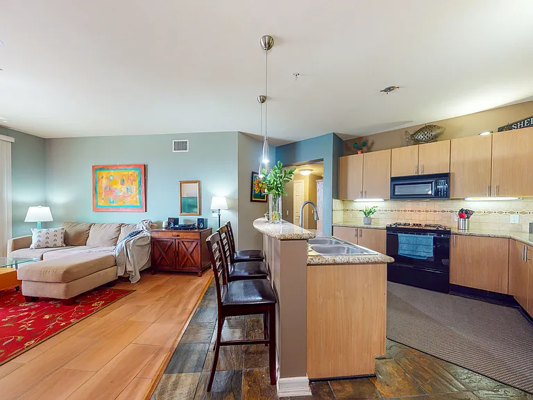 1480 Broadway #2401 — Photo 9