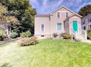 8 W Elizabeth St, Skaneateles, NY 13152