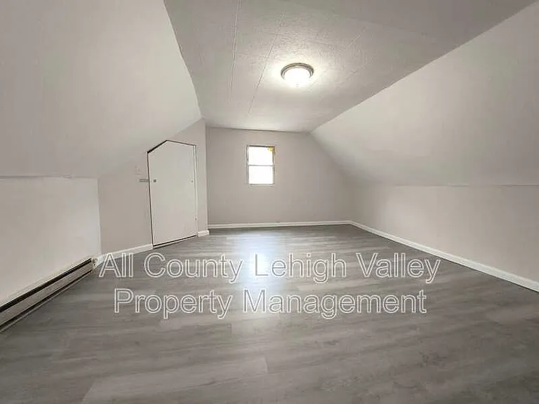 80 Hillside Ave — Photo 8