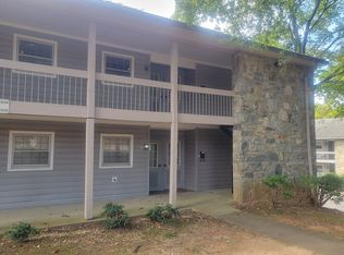 2934 Carriage Dr, Winston Salem, NC 27106
