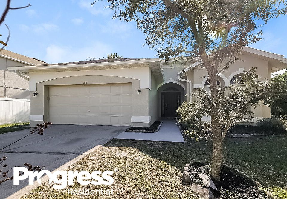 1st image of 823 Lake Biscayne Way
