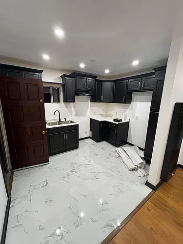 421 E Century Blvd #1 Photo 1 421 E Century Blvd #1 Photo 1