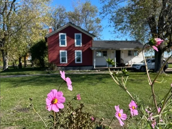 30252 Burnt Rock Rd, Cape Vincent, NY 13618