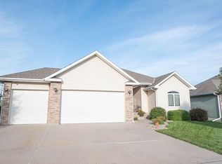 1126 Sheridan St, Fremont, NE 68025