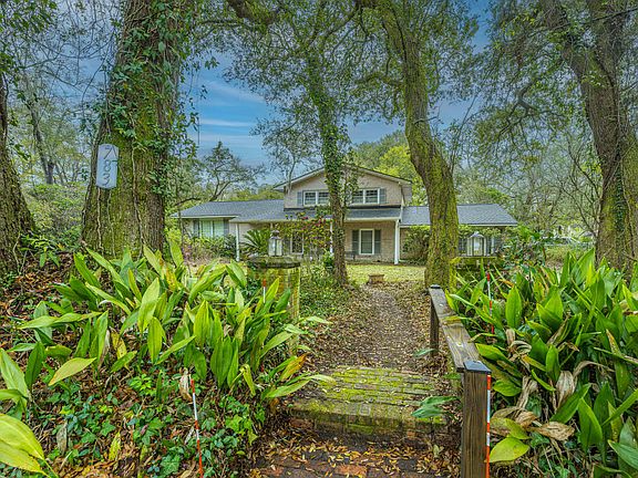 3rd image of 783 Fort Johnson Rd