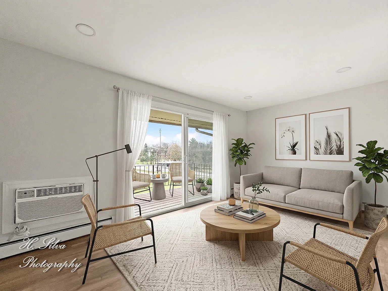 2 bed, 950 sqft, $1,600 — Photo 2