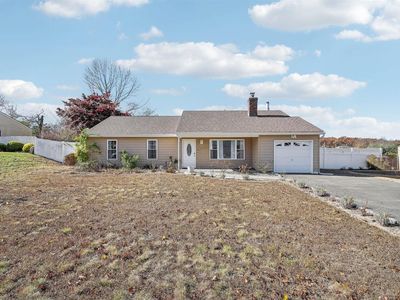 16 Melvin Avenue, Farmingville, NY, 11738