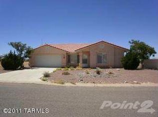 909 E Saguaro Dr, Pearce, AZ 85625