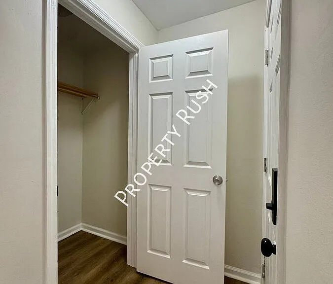 1718 Portland St #A — Photo 5