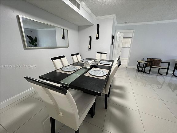4th image of 917 NE 199th St APT 102