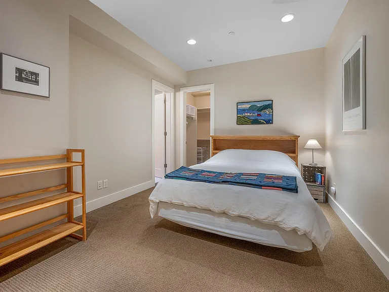 2414 SW Cedar St — Photo 18