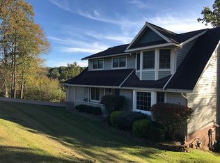 2000 Tanglewood Rd, Bridgeport, WV 26330