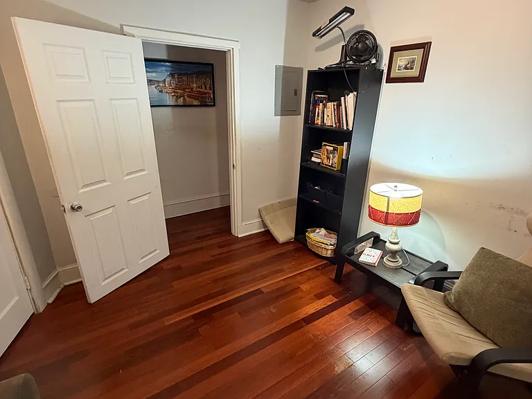 2812 W Girard Ave #1R — Photo 16