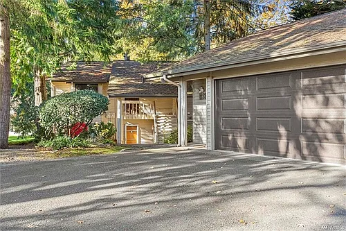 1106 Bellefield Park Ln Photo 1