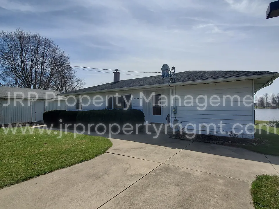 555 Norvell Beach Dr