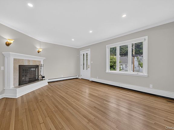5th image of 37 Harding Avenue