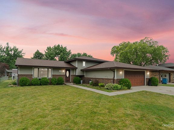2nd image of 320 Palmor Dr