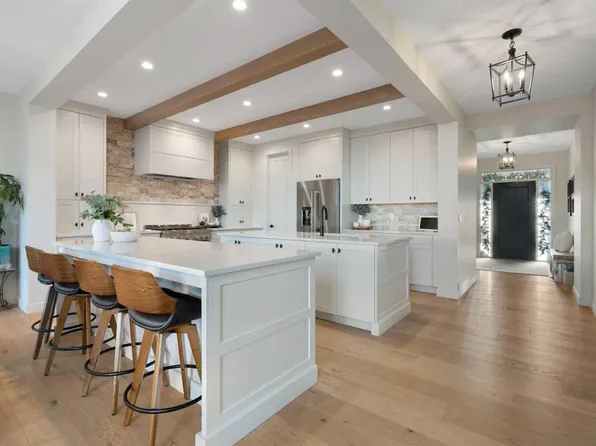 26 N Bluerock Ave SW, Calgary, AB T2Y 0R6